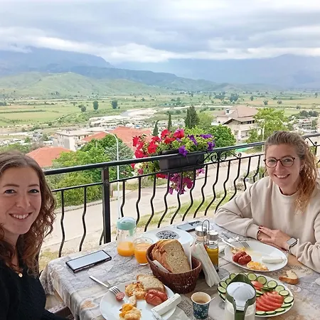 çifliku Rsxh Maison d'hôtes Gjirokastër
